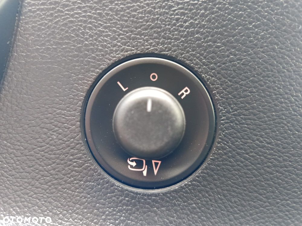 Opel Astra 1.4 Turbo Exklusiv - 25