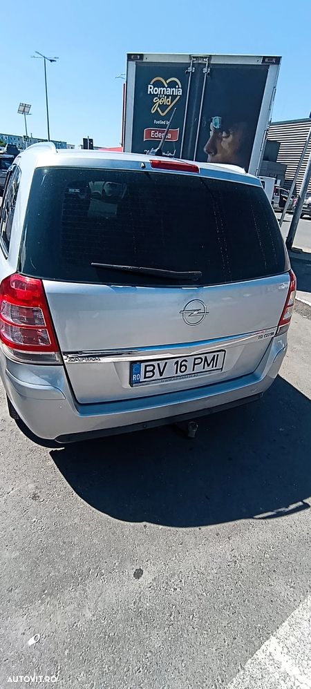 Opel Zafira 1.9 CDTI Cosmo - 10