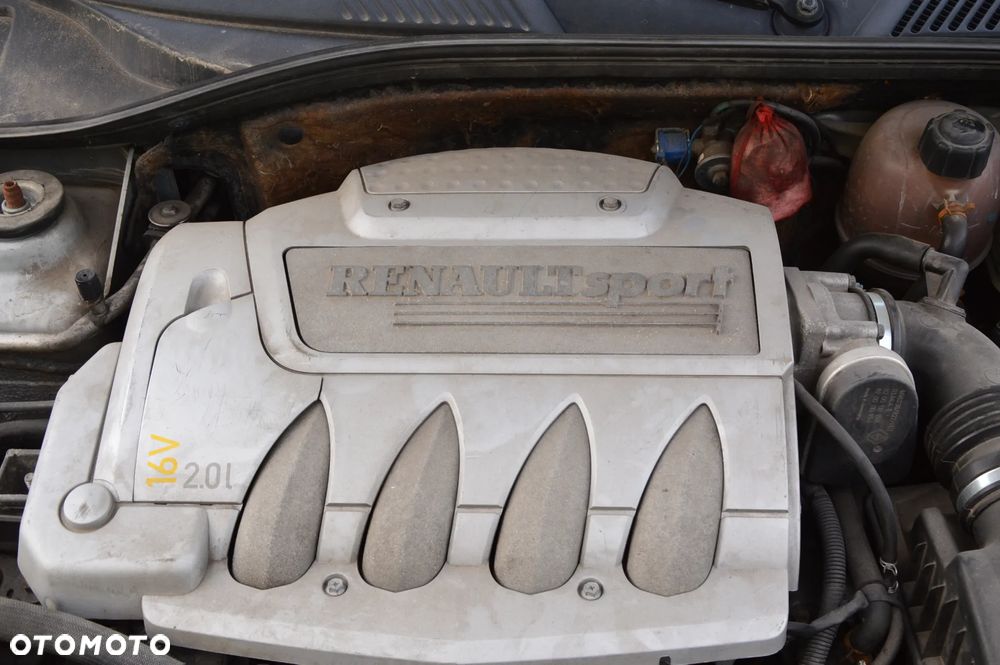 Renault Clio - 10