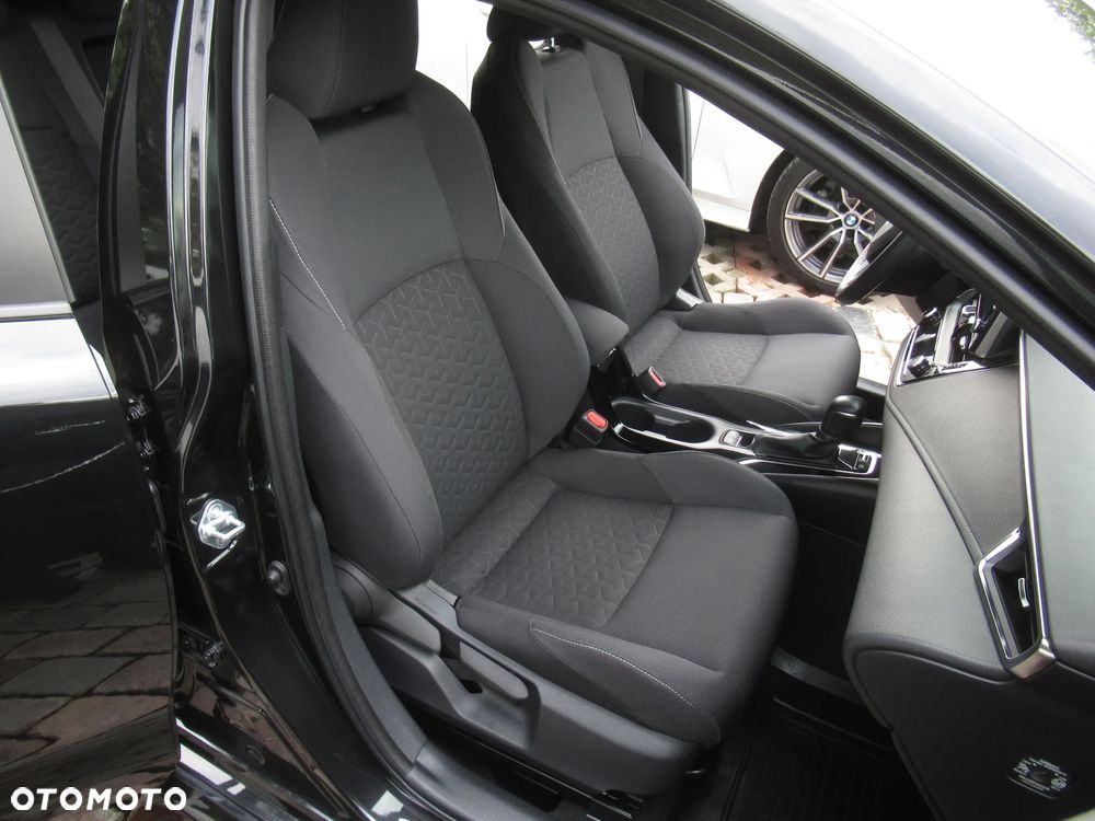 Toyota Corolla 1.8 Hybrid Comfort - 10