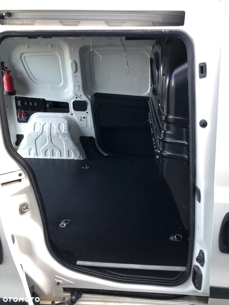 Fiat Doblo - 8
