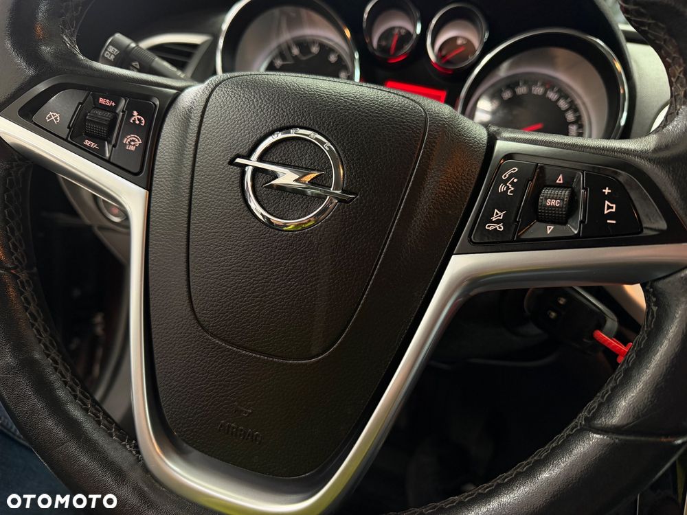 Opel Astra 1.4 Turbo Color Edition - 29