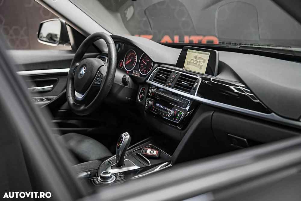 BMW Seria 3 320d xDrive Aut. Sport Line - 12
