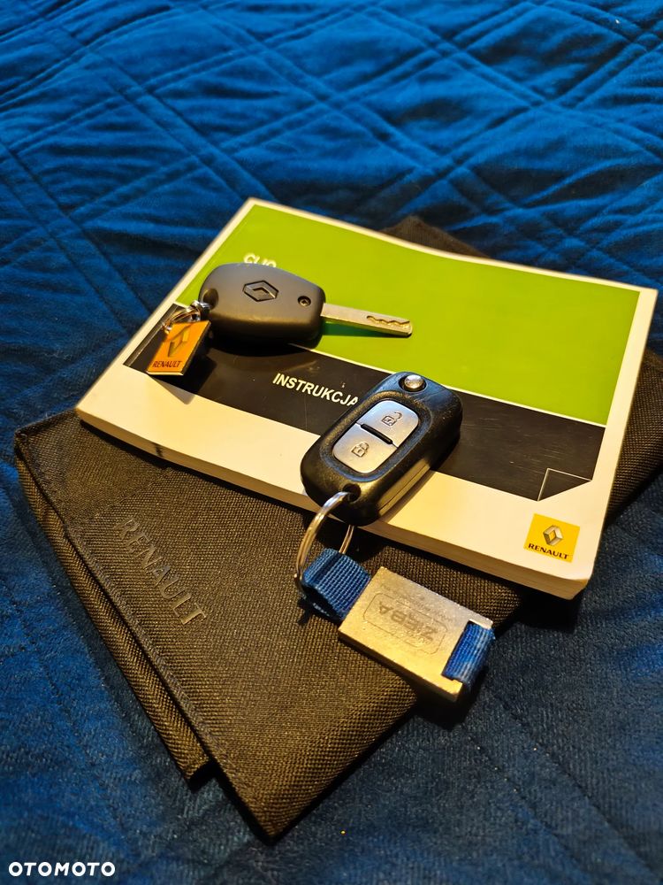 Renault Clio 1.2 16V Alize - 12