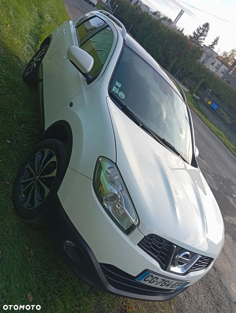 Nissan Qashqai - 2