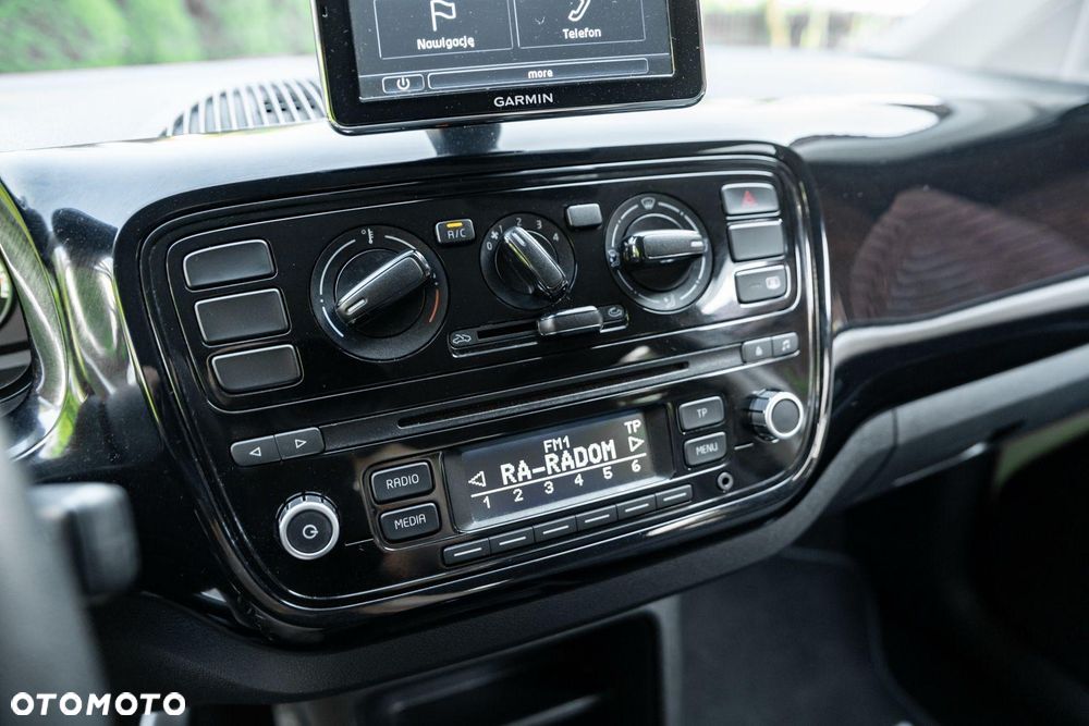 Volkswagen up! - 15