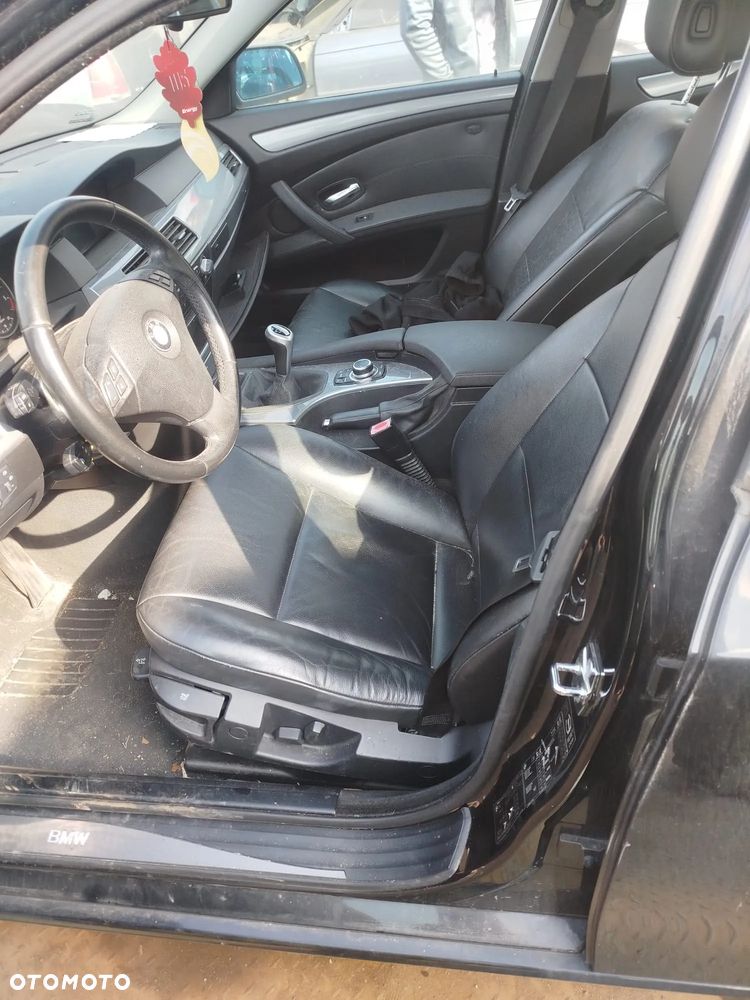 BMW E 61 na części. - 6