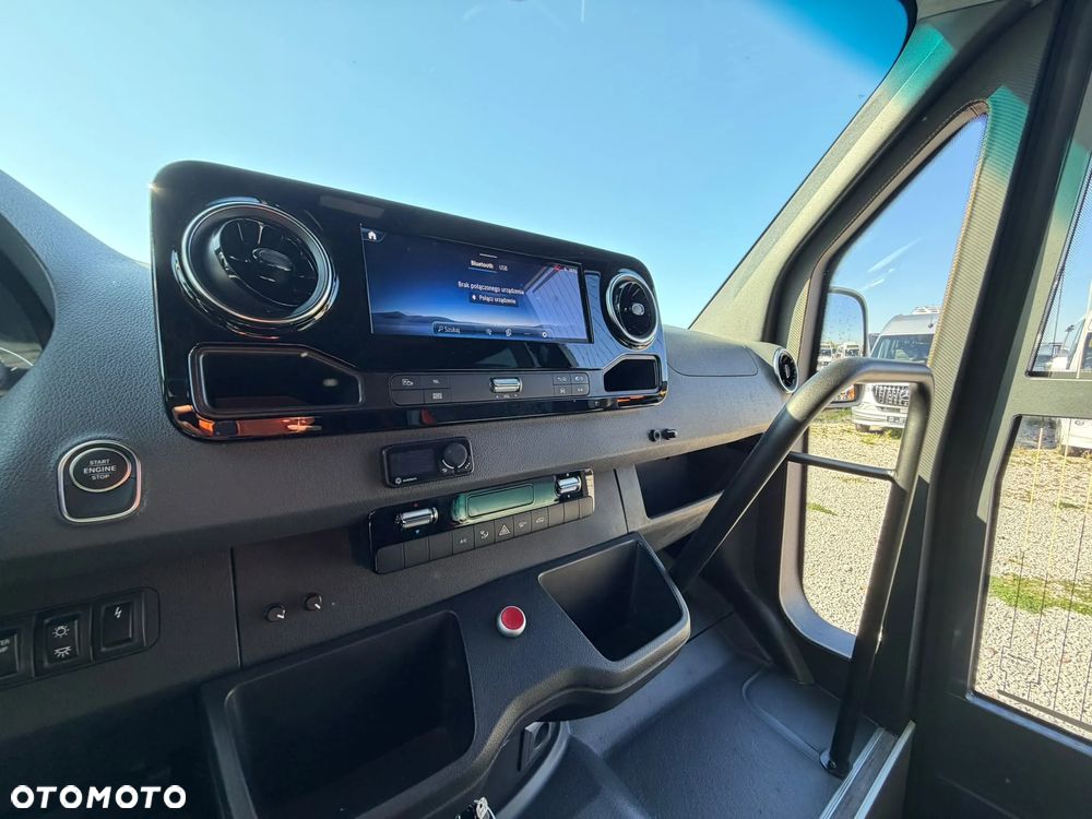 Mercedes-Benz Sprinter 519 - 33