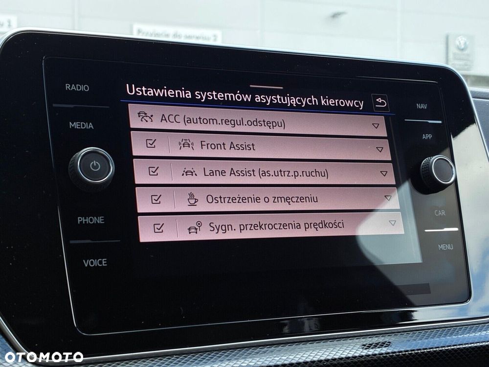 Volkswagen T-Cross - 15