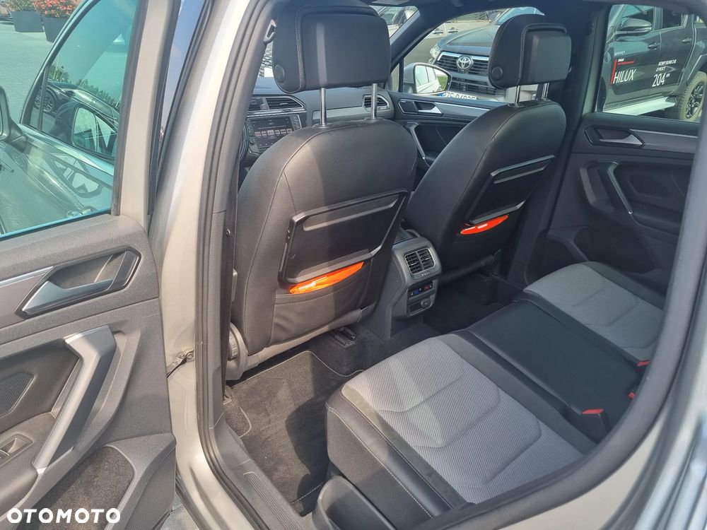 Volkswagen Tiguan 2.0 TDI SCR 4MotION DSG R-Line - 15