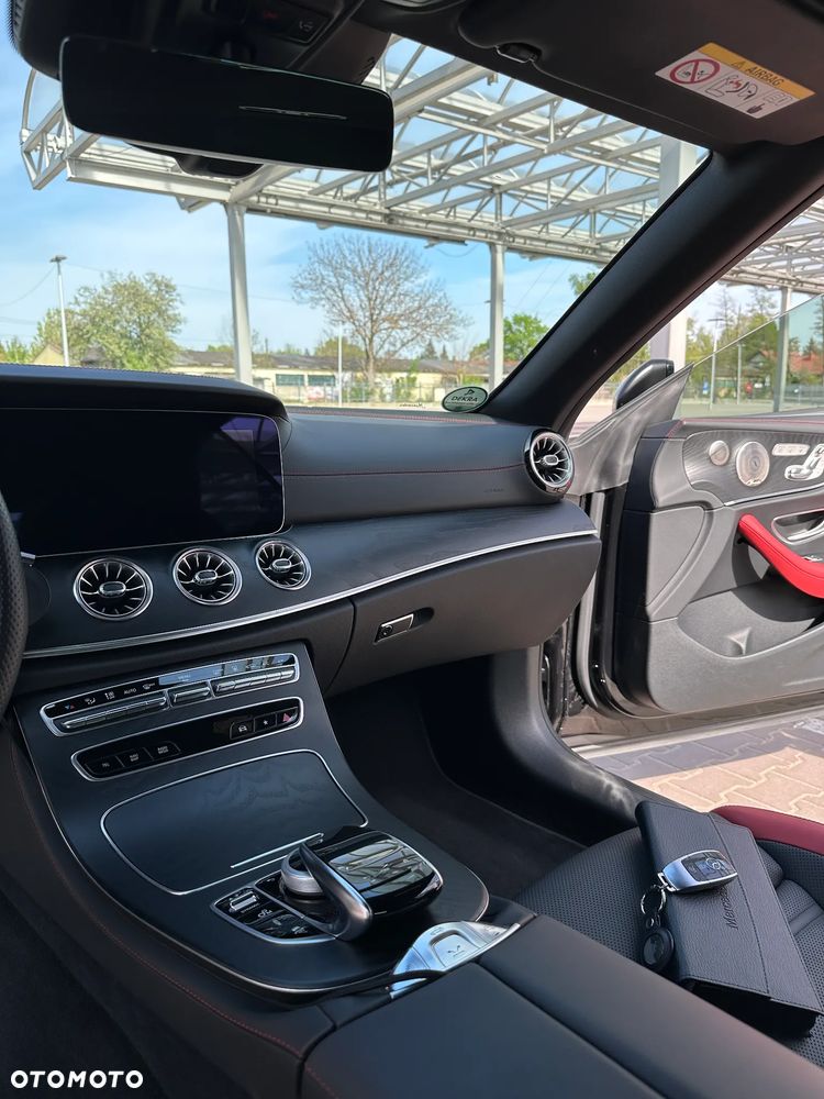 Mercedes-Benz Klasa E AMG 53 4-Matic+ 9G-TRONIC - 15
