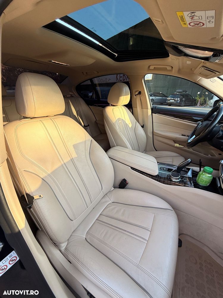 BMW Seria 5 520i AT - 15