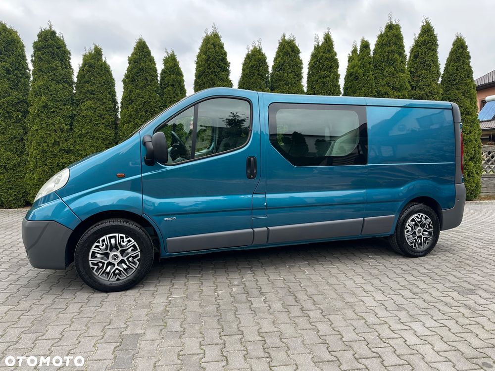Opel Vivaro - 2