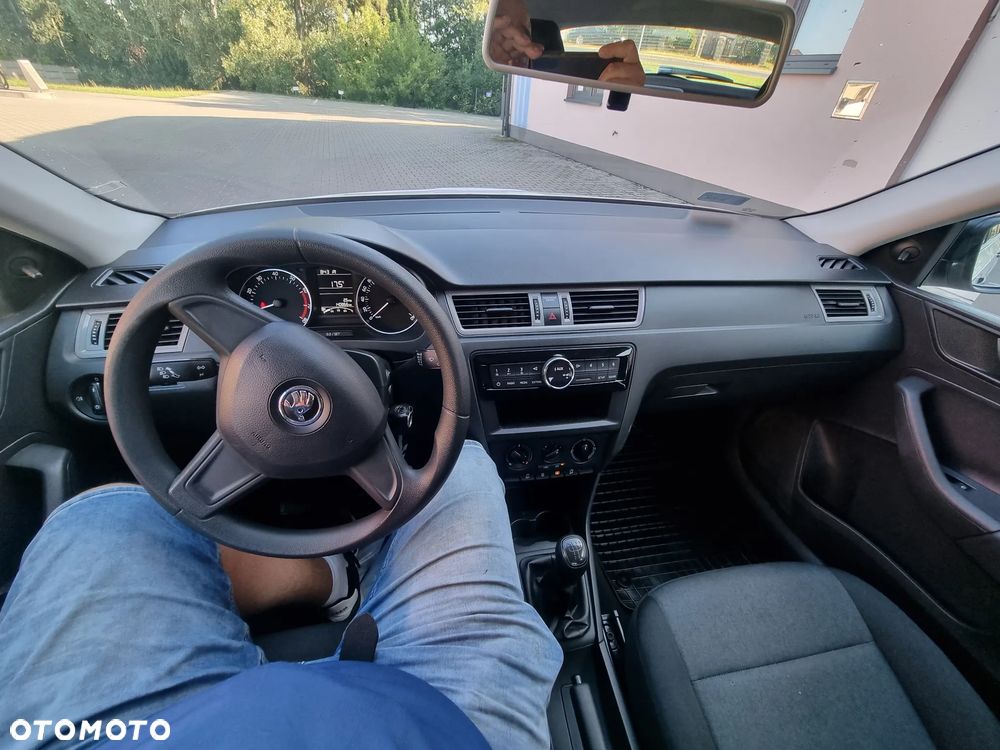 Skoda RAPID 1.2 TSI Ambition - 23