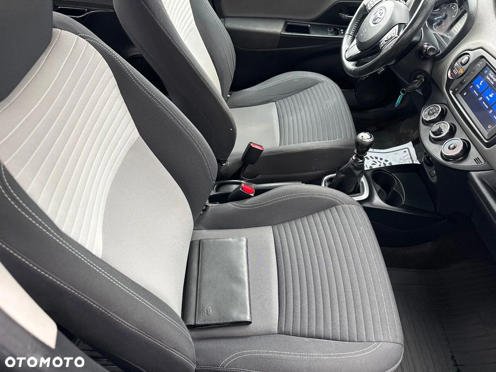 Toyota Yaris 1.5 Active - 23