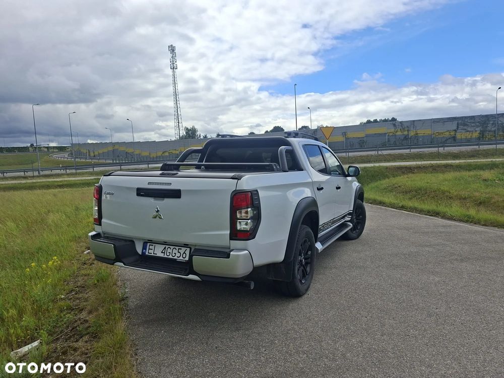 Mitsubishi L200 2.2 d DC Stark Basic - 13
