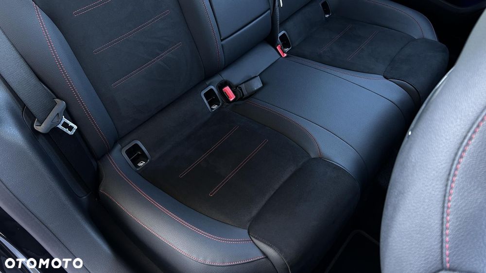 Mercedes-Benz CLA - 28