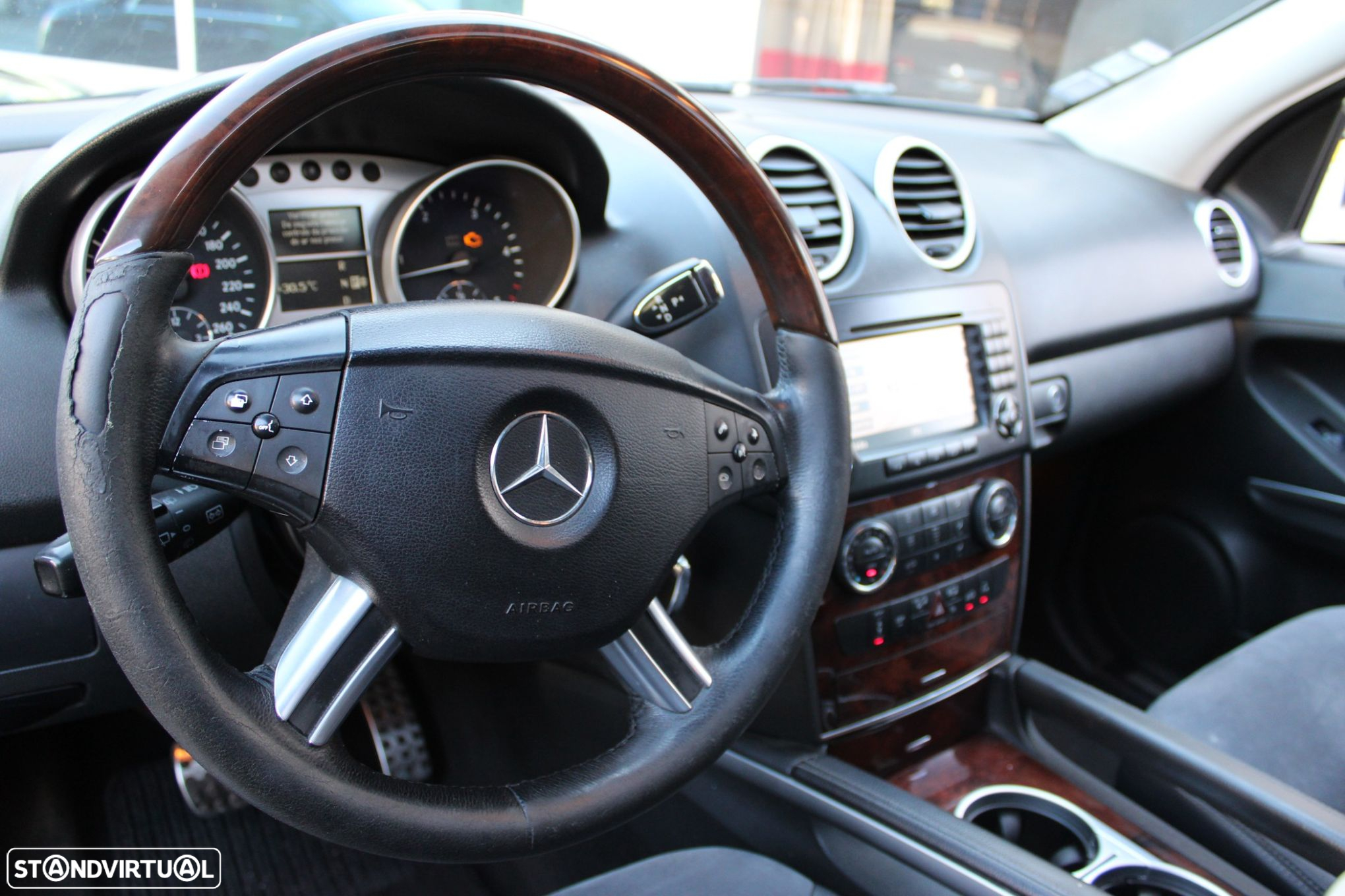 Mercedes-Benz ML 320 CDi - 9