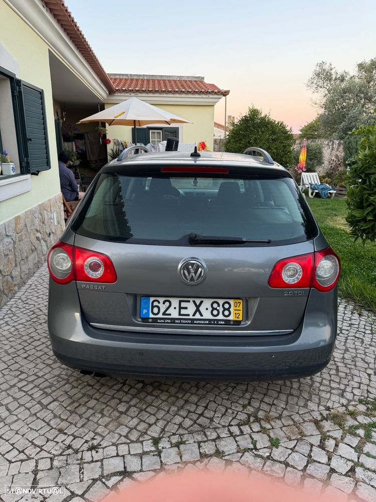 VW Passat Variant 2.0 TDI Confortline - 16