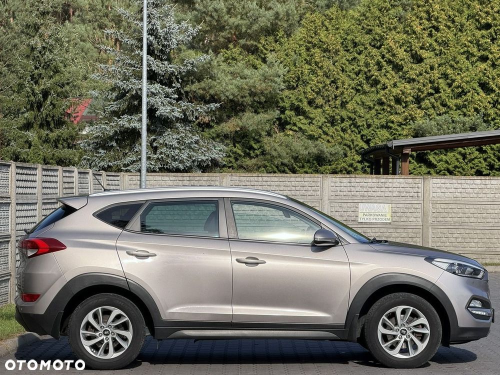 Hyundai Tucson blue 1.7 CRDi 2WD Style - 34