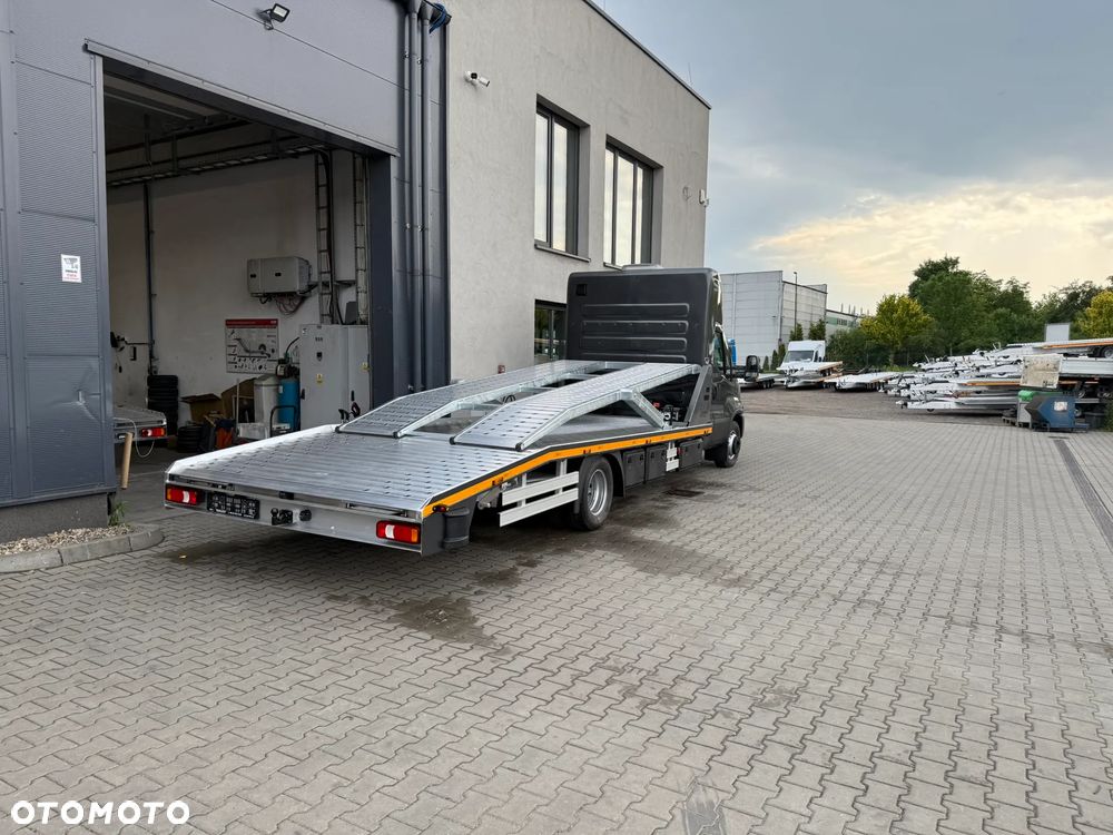 Iveco Daily 70C21A8P Laweta na dwa auta - 7