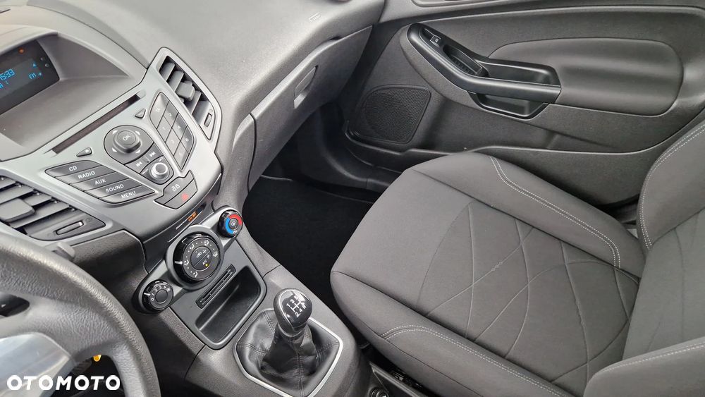 Ford Fiesta 1.5 TDCi Titanium - 17