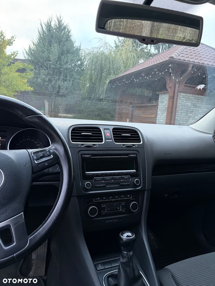 Volkswagen Golf - 17