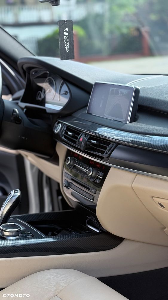 BMW X5 xDrive35i - 14