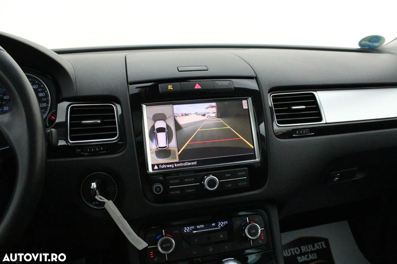 Volkswagen Touareg - 25