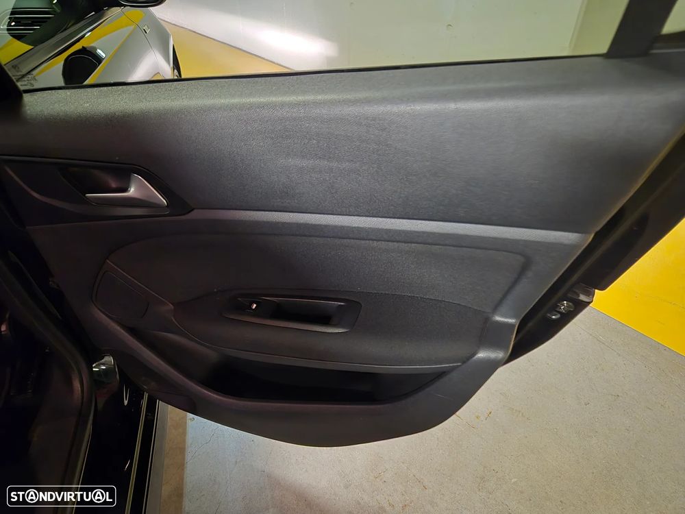 Peugeot 308 1.6 BlueHDi Style J17 - 41