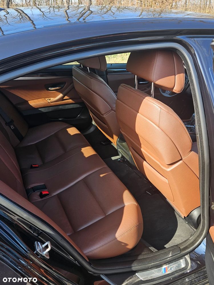 BMW Seria 5 535d xDrive - 29