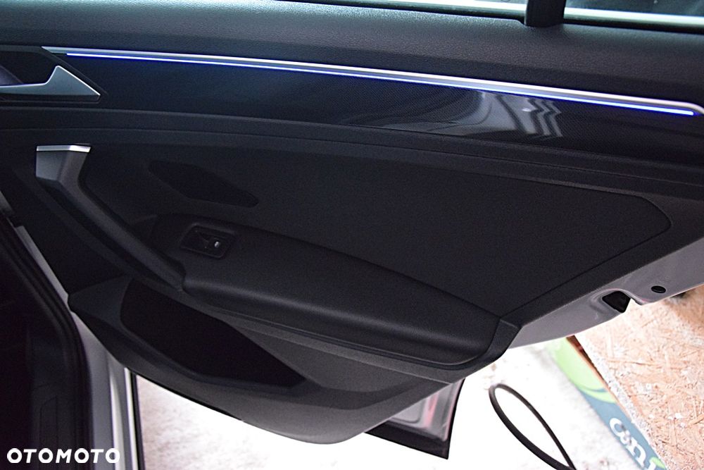 Volkswagen Tiguan 2.0 TDI SCR DSG R-Line - 30