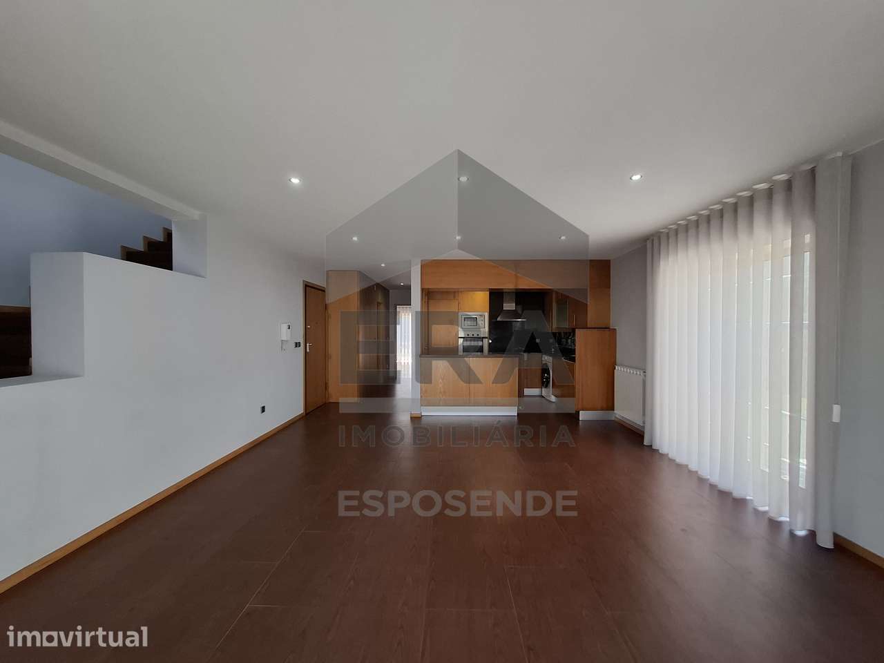 Duplex, 4 quartos, Esposende, Cepães - Grande imagem: 2/23