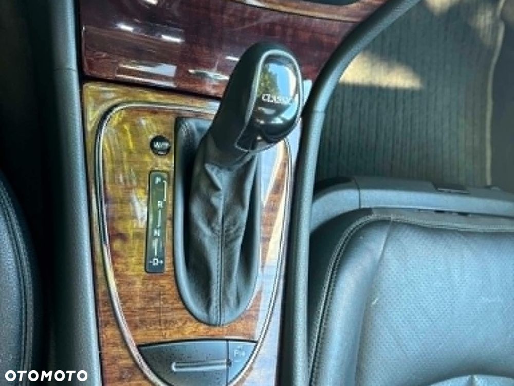 Mercedes-Benz Klasa E - 6