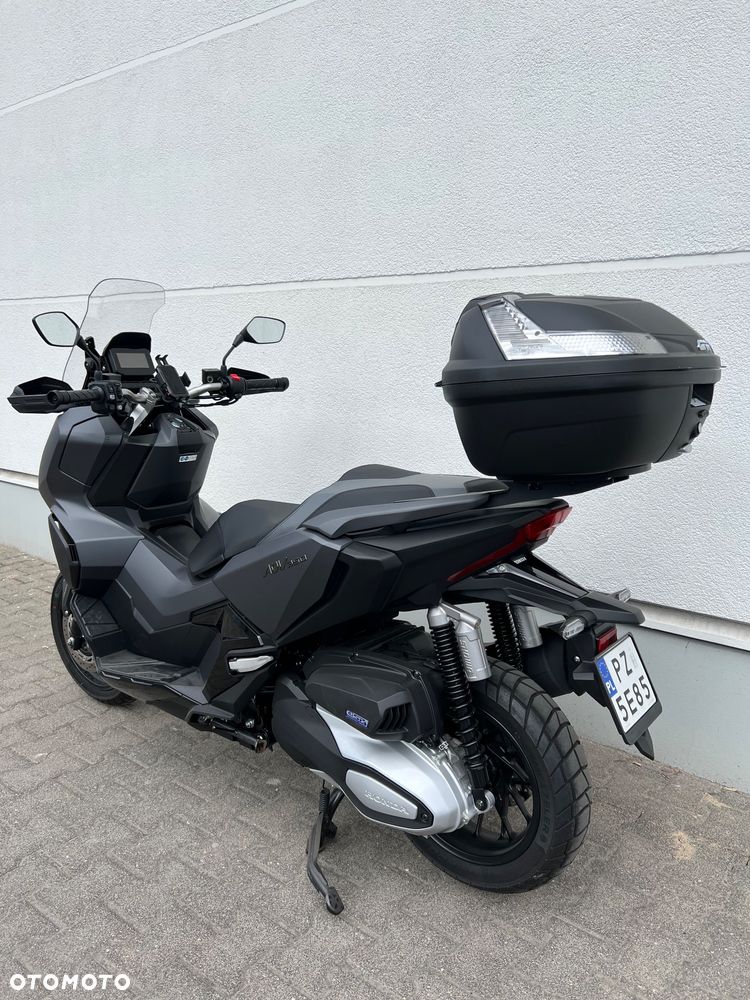 Honda ADV350 - 4