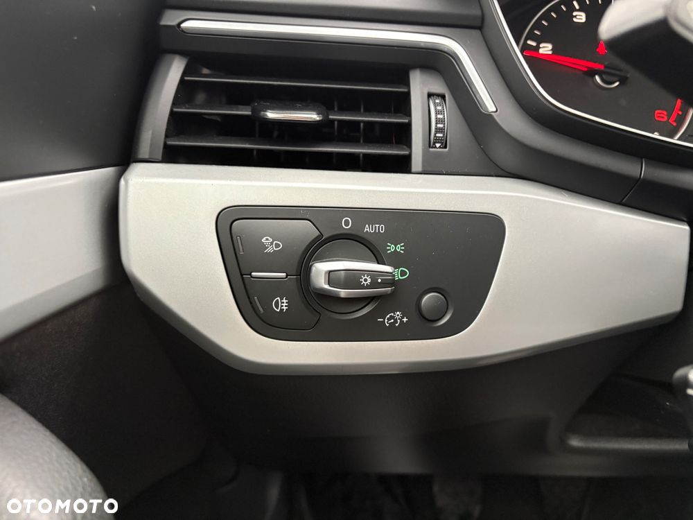 Audi A4 Avant 2.0 TDI - 21