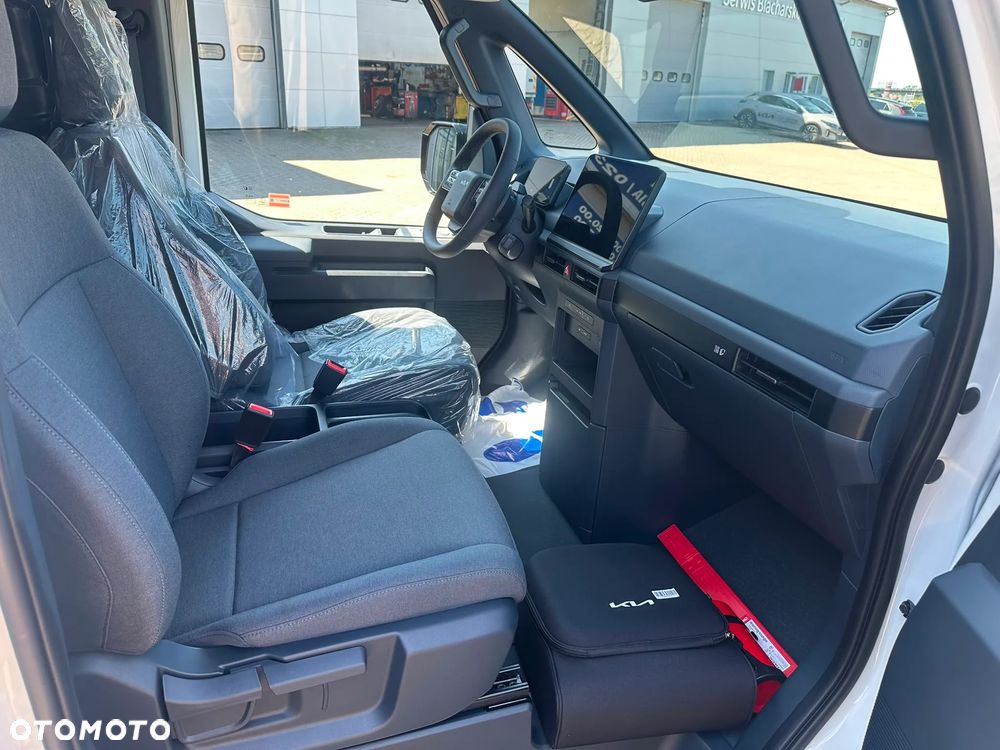 Kia PV5 - 13