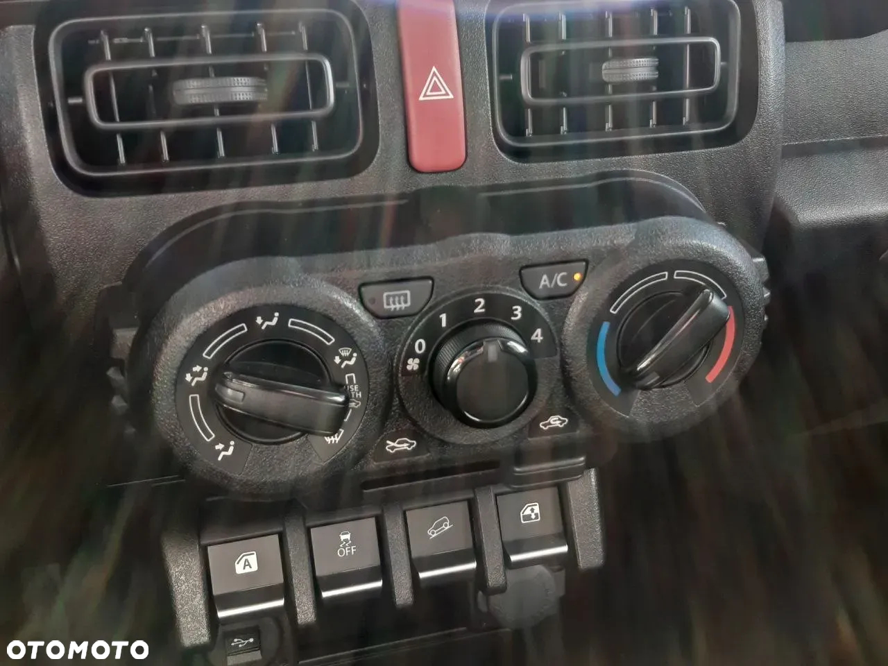 Suzuki Jimny 1.5 Pro - 9