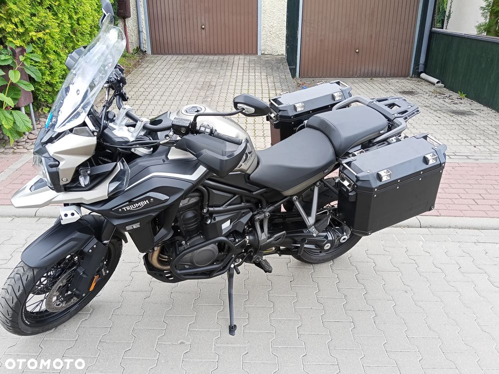 Triumph Tiger - 1