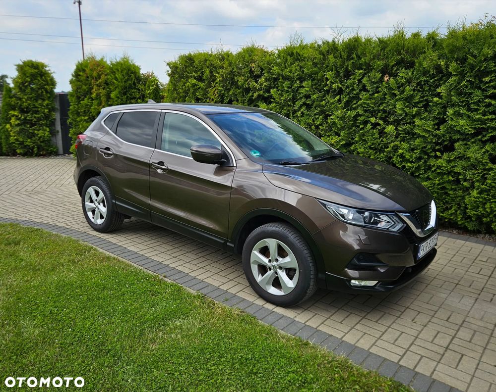Nissan Qashqai 1.6 dCi Visia S&S - 17