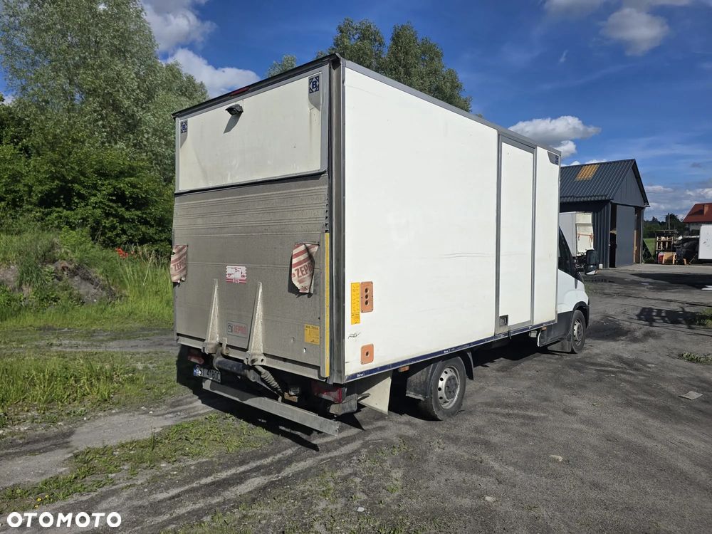 Iveco 35s17 - 1