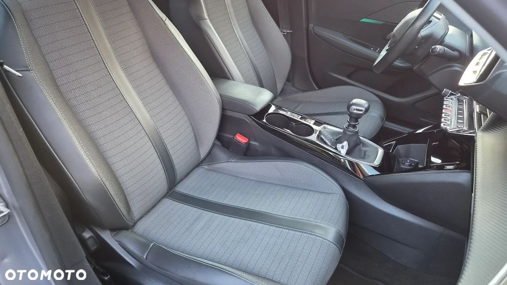 Peugeot 208 PureTech 100 Allure - 14