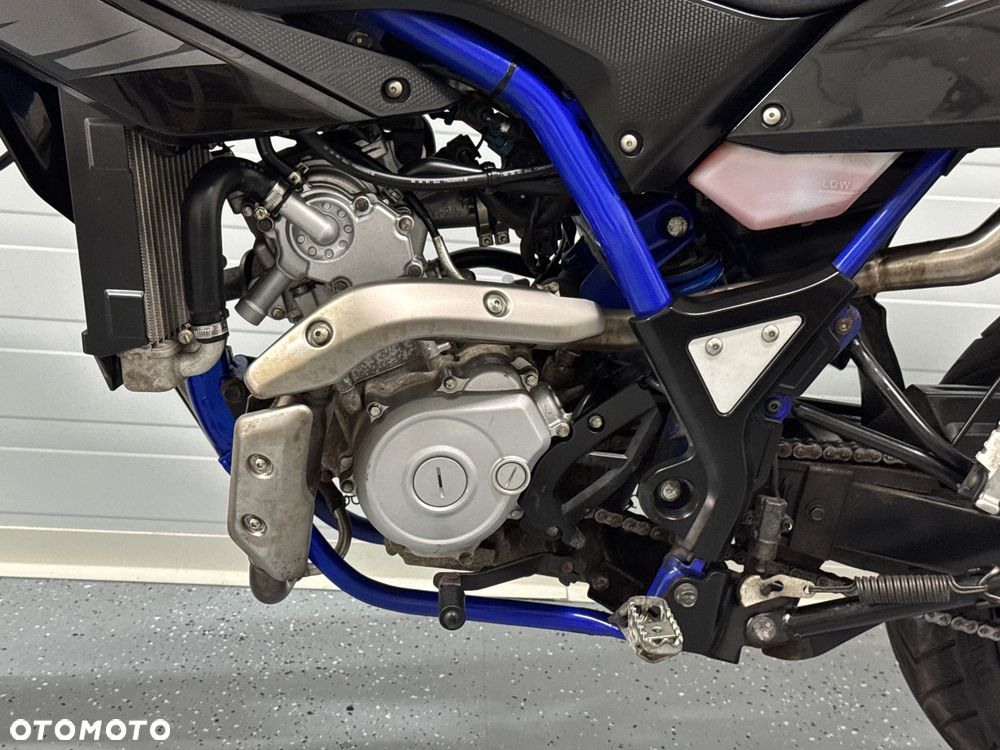 Yamaha WR - 17
