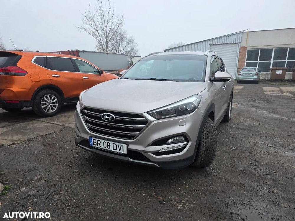 Hyundai Tucson 2.0 CRDI 4WD 6AT Luxury Pack+ - 12