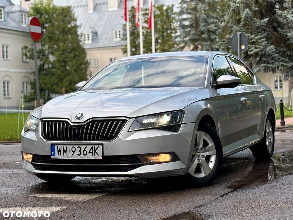Skoda Superb 2.0 TDI Ambition DSG - 1