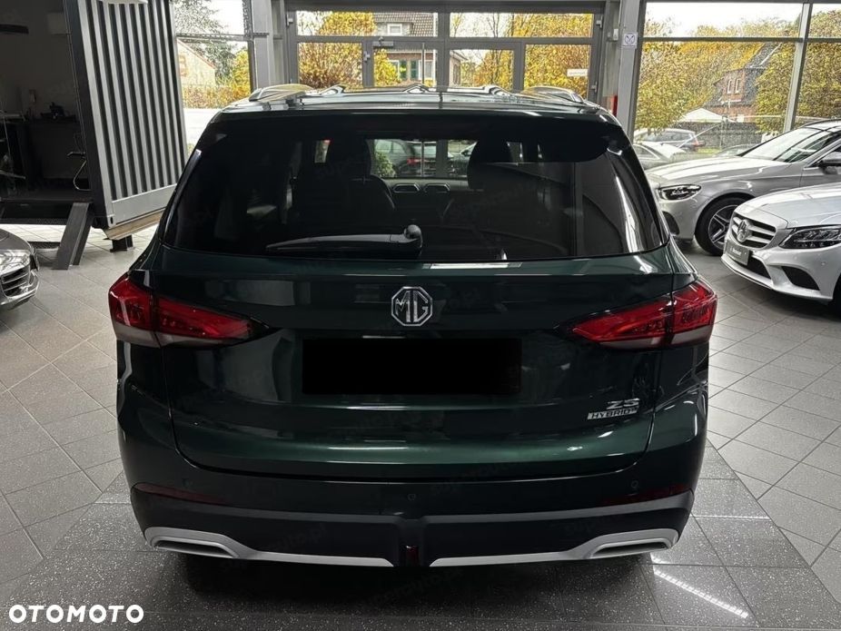 MG ZS Hybrid+ - 6