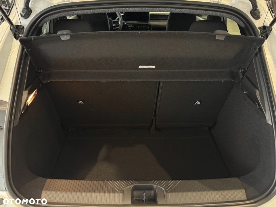 Nissan Micra - 5