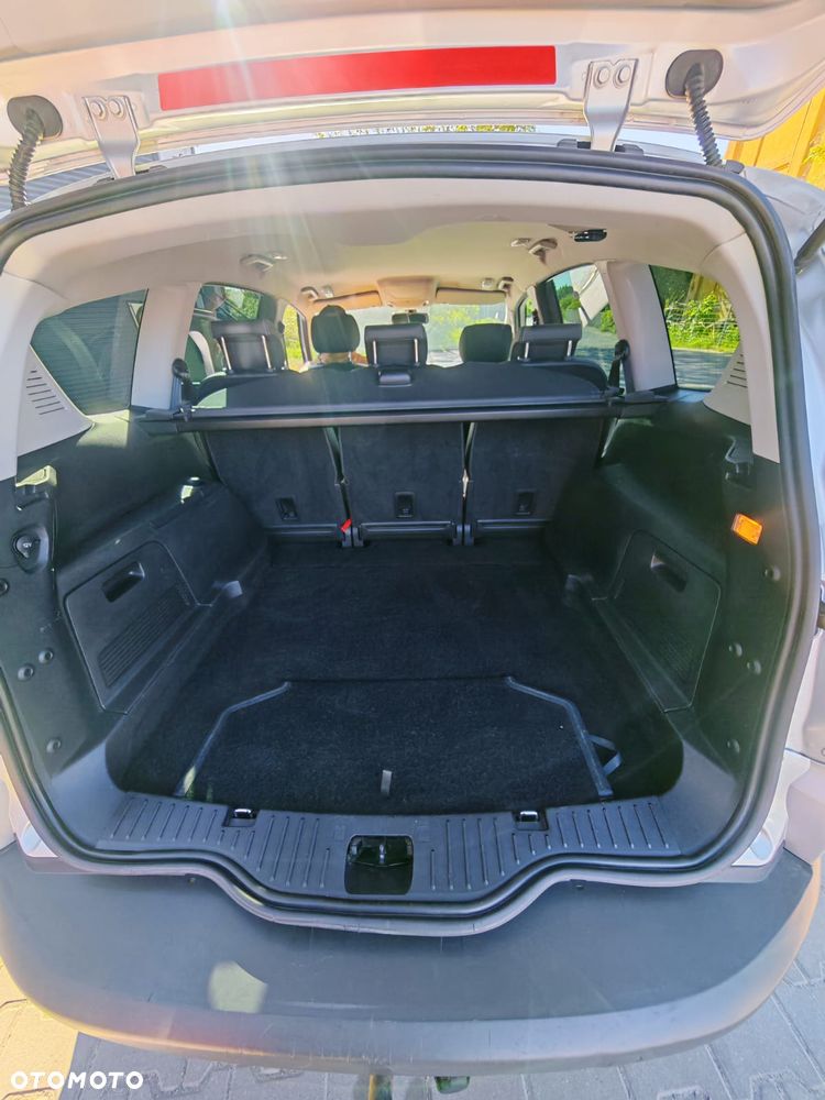 Ford S-Max 2.0 TDCi DPF Titanium - 35