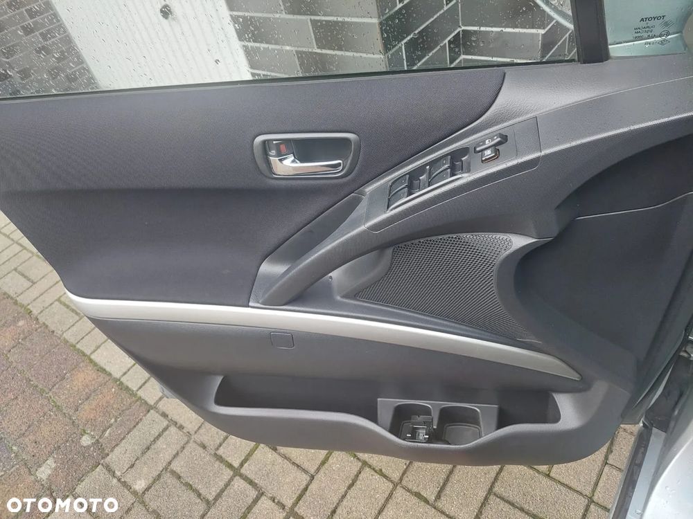 Toyota Corolla Verso - 5