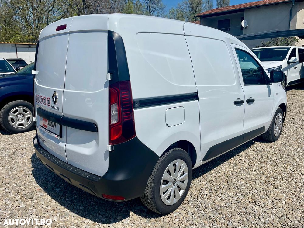 Renault Express - 4